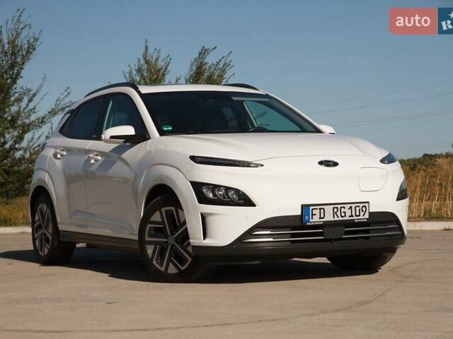 Білий Хендай Kona Electric, об'ємом двигуна 0 л та пробігом 130 тис. км за 22000 $, фото 1 на Automoto.ua