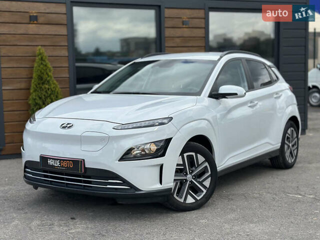 Білий Хендай Kona Electric, об'ємом двигуна 0 л та пробігом 93 тис. км за 18900 $, фото 1 на Automoto.ua
