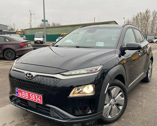 Черный Хендай Kona Electric, объемом двигателя 0 л и пробегом 49 тыс. км за 14200 $, фото 1 на Automoto.ua
