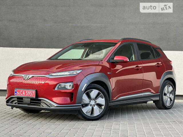 Красный Хендай Kona Electric, объемом двигателя 0 л и пробегом 87 тыс. км за 18700 $, фото 1 на Automoto.ua