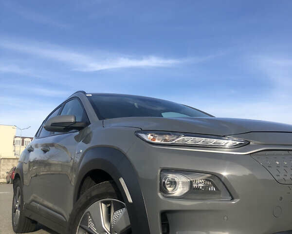 Хендай Kona Electric, объемом двигателя 0 л и пробегом 77 тыс. км за 24500 $, фото 1 на Automoto.ua