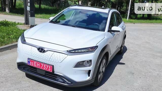 Хендай Kona Electric, объемом двигателя 0 л и пробегом 141 тыс. км за 16900 $, фото 1 на Automoto.ua