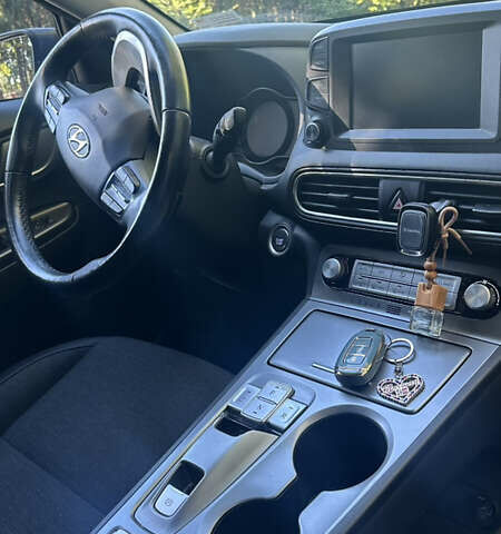 Хендай Kona Electric, объемом двигателя 0 л и пробегом 92 тыс. км за 16700 $, фото 1 на Automoto.ua