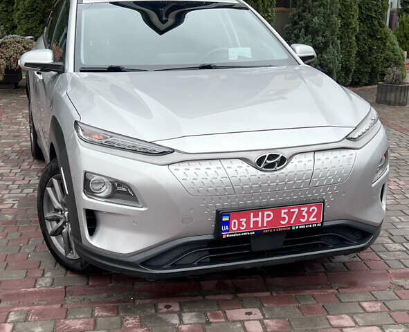 Хендай Kona Electric, объемом двигателя 0 л и пробегом 77 тыс. км за 20500 $, фото 1 на Automoto.ua