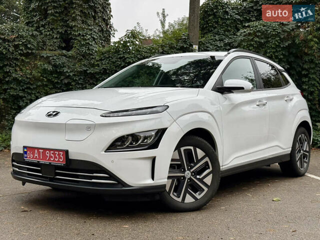 Хендай Kona Electric, объемом двигателя 0 л и пробегом 24 тыс. км за 19800 $, фото 1 на Automoto.ua