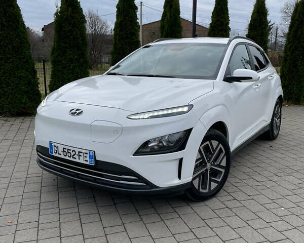 Хендай Kona Electric, объемом двигателя 0 л и пробегом 76 тыс. км за 16900 $, фото 1 на Automoto.ua