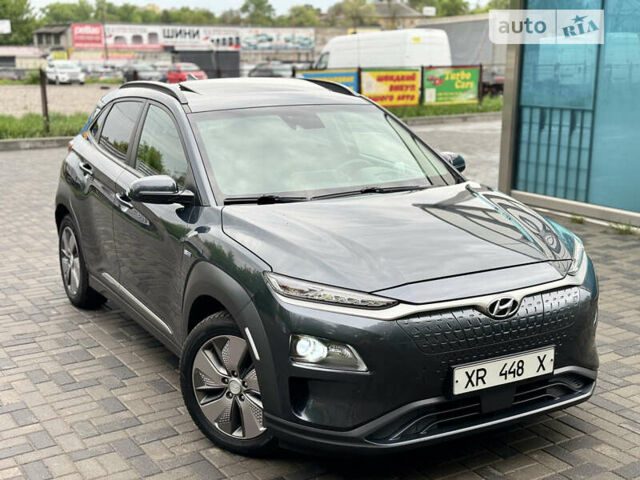 Серый Хендай Kona Electric, объемом двигателя 0 л и пробегом 109 тыс. км за 18600 $, фото 1 на Automoto.ua