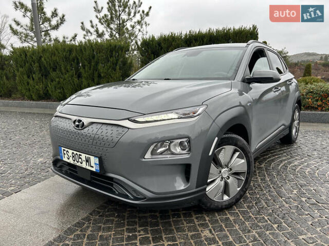 Сірий Хендай Kona Electric, об'ємом двигуна 0 л та пробігом 61 тис. км за 15780 $, фото 1 на Automoto.ua