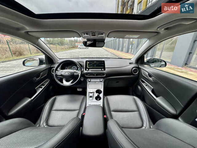 Сірий Хендай Kona Electric, об'ємом двигуна 0 л та пробігом 78 тис. км за 18900 $, фото 1 на Automoto.ua