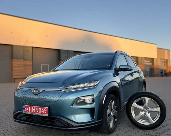 Синий Хендай Kona Electric, объемом двигателя 0 л и пробегом 127 тыс. км за 16400 $, фото 1 на Automoto.ua