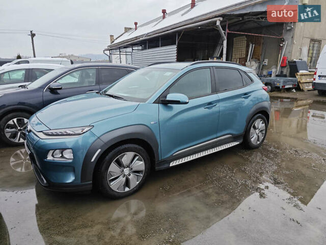 Синий Хендай Kona Electric, объемом двигателя 0 л и пробегом 38 тыс. км за 18800 $, фото 1 на Automoto.ua