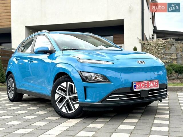 Синий Хендай Kona Electric, объемом двигателя 0 л и пробегом 49 тыс. км за 19950 $, фото 1 на Automoto.ua