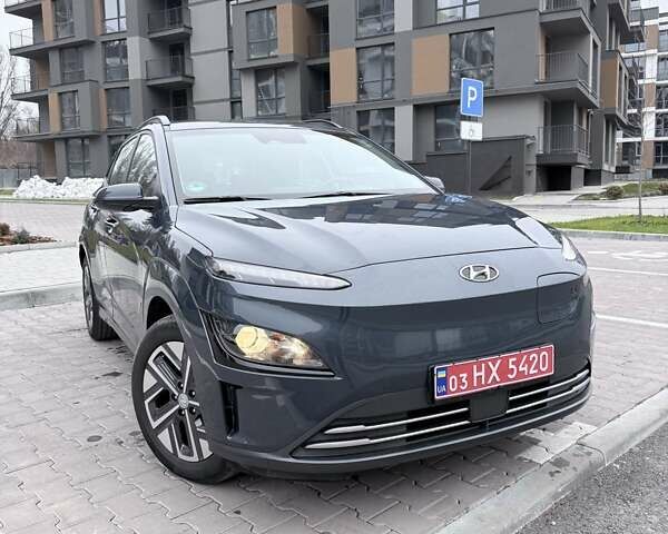 Синий Хендай Kona Electric, объемом двигателя 0 л и пробегом 60 тыс. км за 16300 $, фото 1 на Automoto.ua