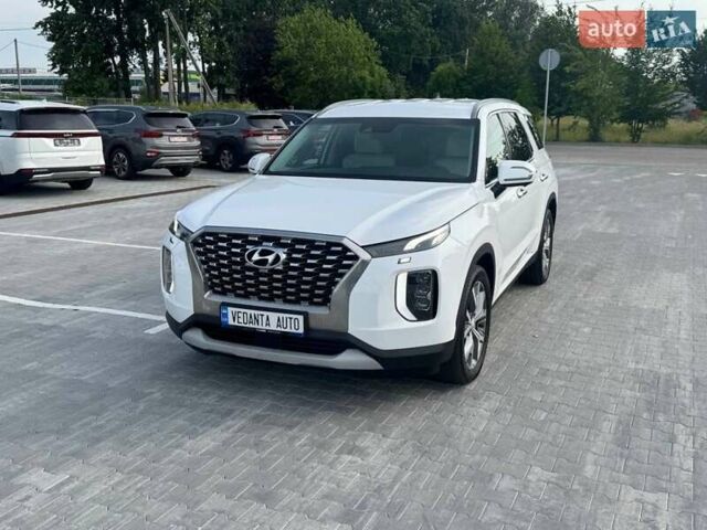 Белый Хендай Palisade, объемом двигателя 2.2 л и пробегом 56 тыс. км за 38900 $, фото 1 на Automoto.ua