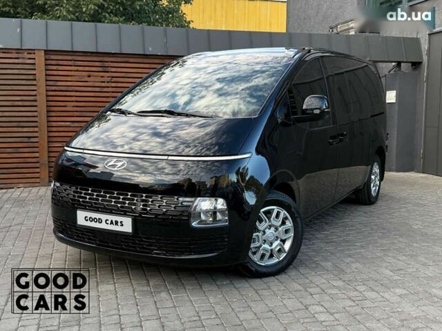 Хендай Staria, объемом двигателя 2.2 л и пробегом 13 тыс. км за 37000 $, фото 1 на Automoto.ua