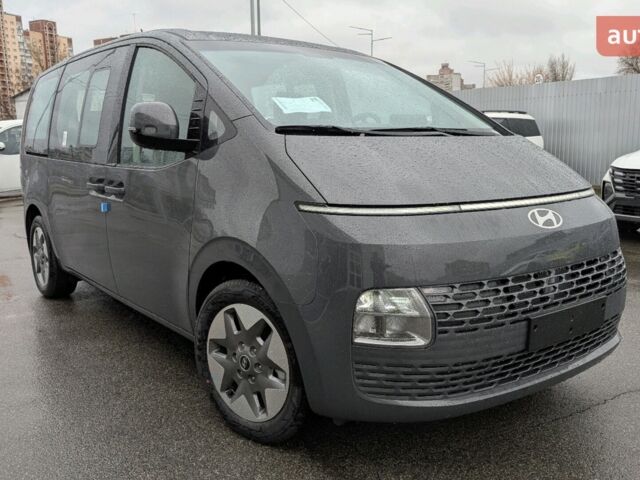 Хендай Staria, объемом двигателя 2.2 л и пробегом 0 тыс. км за 52706 $, фото 1 на Automoto.ua