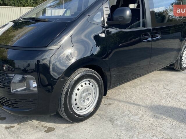 Хендай Staria, объемом двигателя 2.2 л и пробегом 0 тыс. км за 42091 $, фото 1 на Automoto.ua