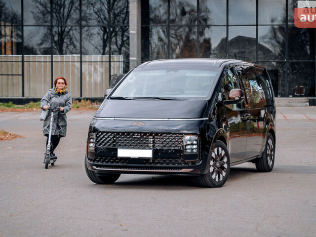 Хендай Staria, объемом двигателя 2.2 л и пробегом 0 тыс. км за 63086 $, фото 1 на Automoto.ua