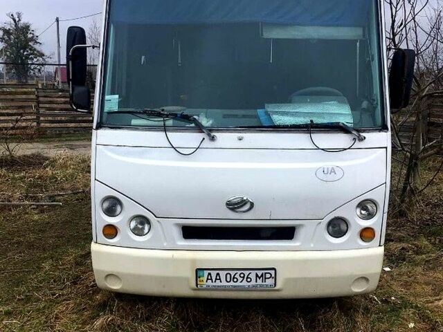 Белый И-ВАН А07А, объемом двигателя 5.7 л и пробегом 500 тыс. км за 7000 $, фото 1 на Automoto.ua