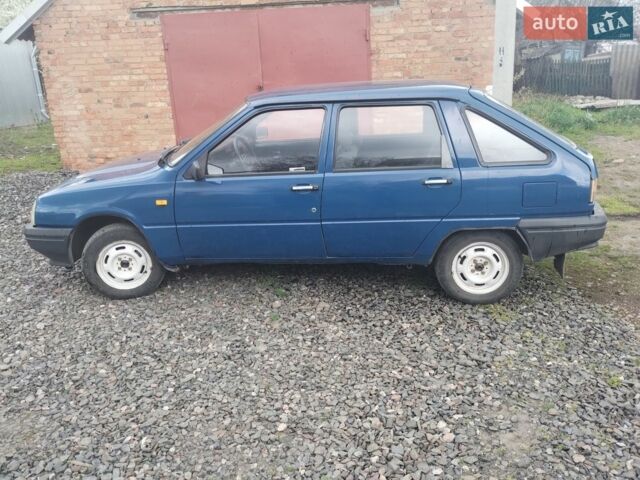 Синий ИЖ 2126, объемом двигателя 1.6 л и пробегом 98 тыс. км за 1100 $, фото 1 на Automoto.ua