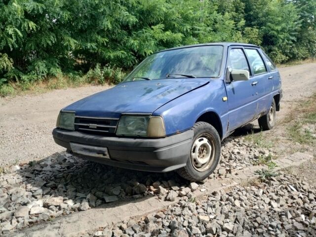 Синий ИЖ 2126, объемом двигателя 1.6 л и пробегом 150 тыс. км за 350 $, фото 1 на Automoto.ua
