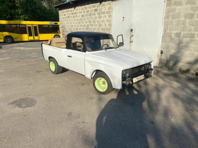 Белый ИЖ 2715, объемом двигателя 1.5 л и пробегом 1 тыс. км за 1000 $, фото 1 на Automoto.ua