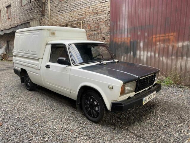 Белый ИЖ 2715, объемом двигателя 1.6 л и пробегом 78 тыс. км за 1800 $, фото 1 на Automoto.ua