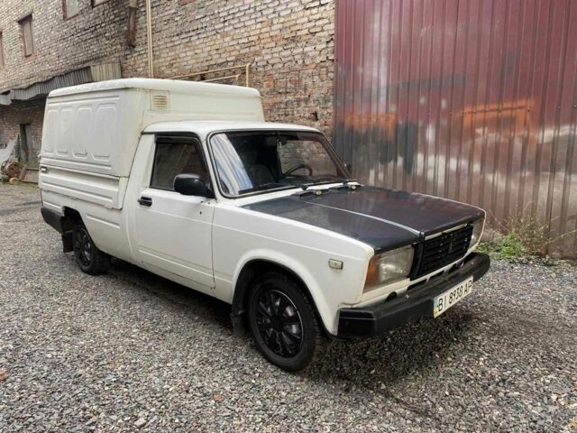 Белый ИЖ 2715, объемом двигателя 1.6 л и пробегом 78 тыс. км за 1505 $, фото 1 на Automoto.ua