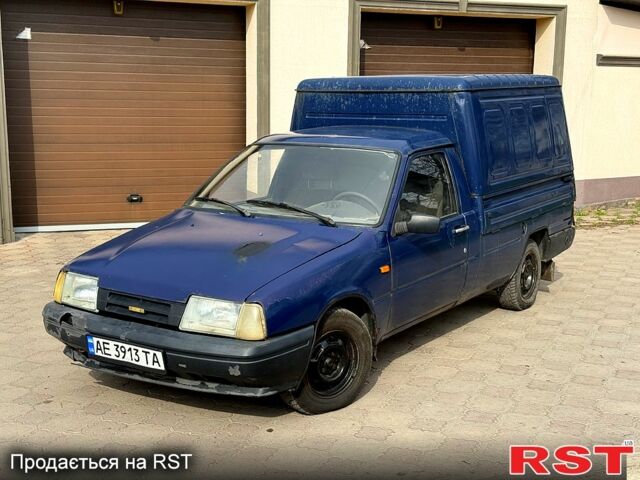 Синий ИЖ 2717, объемом двигателя 1.6 л и пробегом 333 тыс. км за 700 $, фото 1 на Automoto.ua