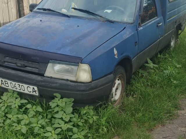 Синий ИЖ 2717, объемом двигателя 1.6 л и пробегом 350 тыс. км за 202 $, фото 1 на Automoto.ua