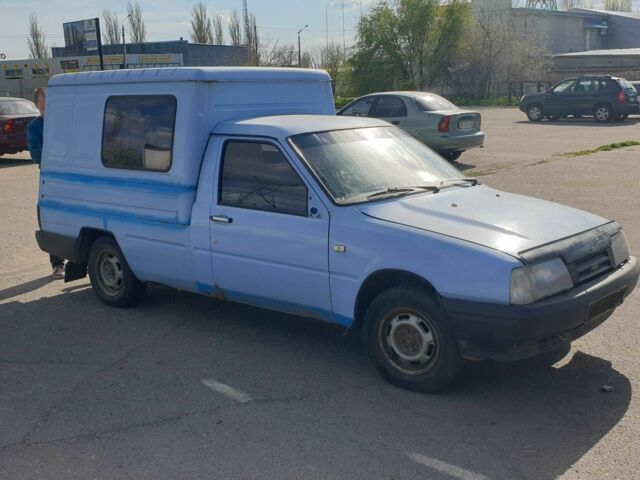 Синий ИЖ 2717, объемом двигателя 1.6 л и пробегом 150 тыс. км за 800 $, фото 1 на Automoto.ua