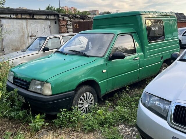 Зеленый ИЖ 2717, объемом двигателя 1.6 л и пробегом 3 тыс. км за 1250 $, фото 1 на Automoto.ua