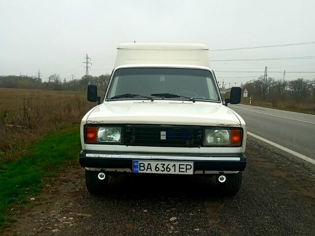 Белый ИЖ 27175, объемом двигателя 1.6 л и пробегом 126 тыс. км за 1400 $, фото 1 на Automoto.ua