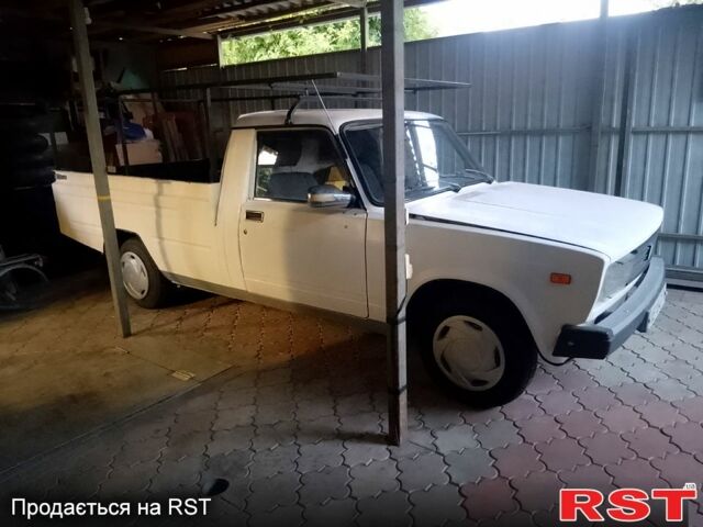 Белый ИЖ 27175, объемом двигателя 1.6 л и пробегом 180 тыс. км за 1600 $, фото 1 на Automoto.ua