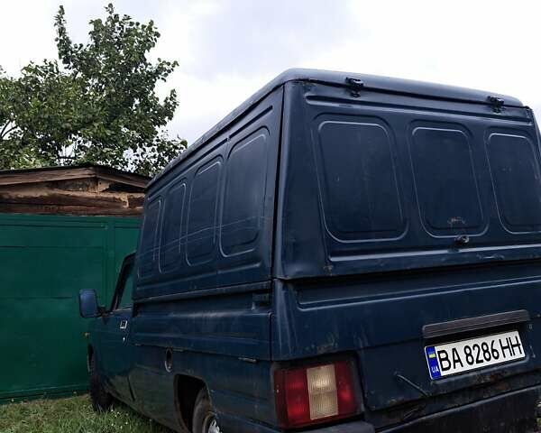 Зеленый ИЖ 27175, объемом двигателя 1.6 л и пробегом 100 тыс. км за 1500 $, фото 1 на Automoto.ua