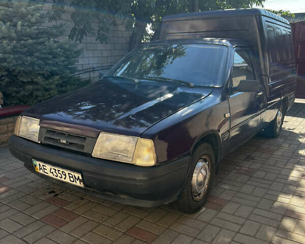 Фиолетовый ИЖ 2717 Ода, объемом двигателя 1.6 л и пробегом 295 тыс. км за 950 $, фото 1 на Automoto.ua