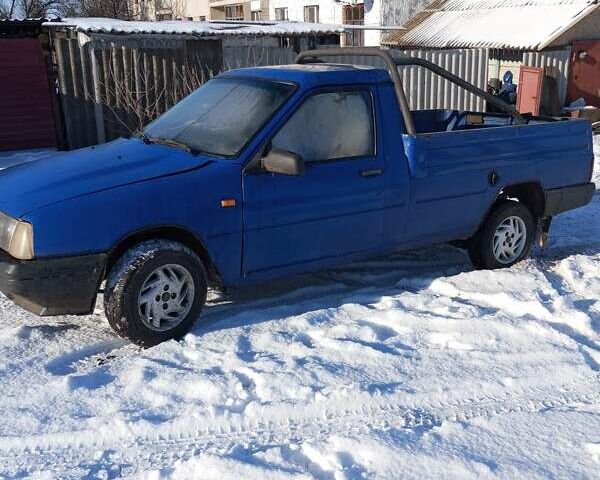 Синий ИЖ 2717 Ода, объемом двигателя 1.57 л и пробегом 77 тыс. км за 1086 $, фото 1 на Automoto.ua