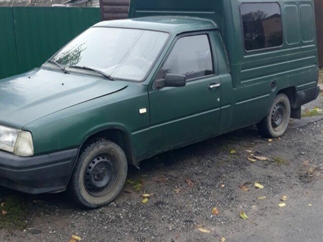 Зеленый ИЖ 2717 Ода, объемом двигателя 1.6 л и пробегом 73 тыс. км за 1360 $, фото 1 на Automoto.ua