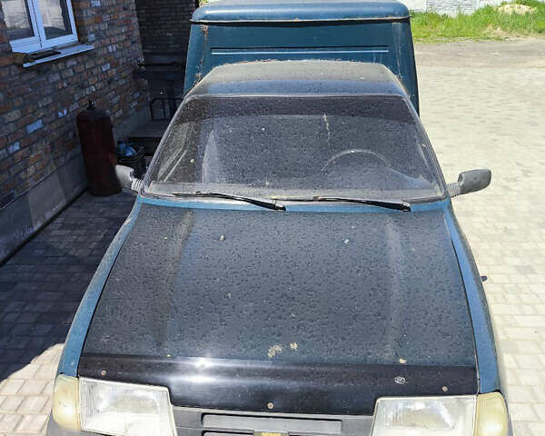 Зеленый ИЖ 2717 Ода, объемом двигателя 1.6 л и пробегом 80 тыс. км за 850 $, фото 1 на Automoto.ua