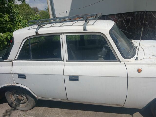 Білий ІЖ 412, об'ємом двигуна 1.5 л та пробігом 130 тис. км за 213 $, фото 1 на Automoto.ua