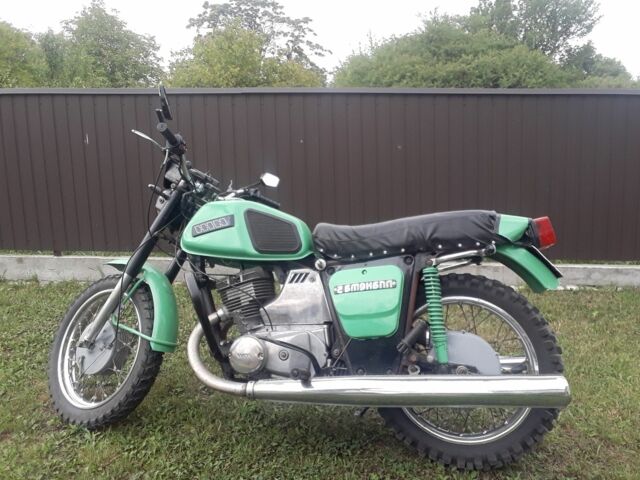 ИЖ Другая, объемом двигателя 2.3 л и пробегом 0 тыс. км за 450 $, фото 1 на Automoto.ua