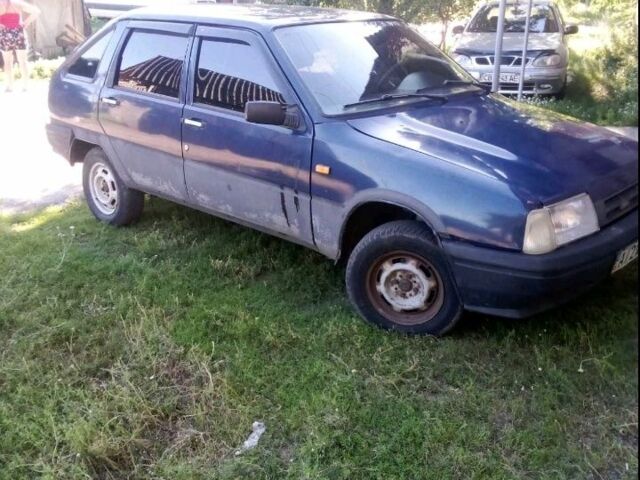 Синий ИЖ Другая, объемом двигателя 1.6 л и пробегом 130 тыс. км за 897 $, фото 1 на Automoto.ua