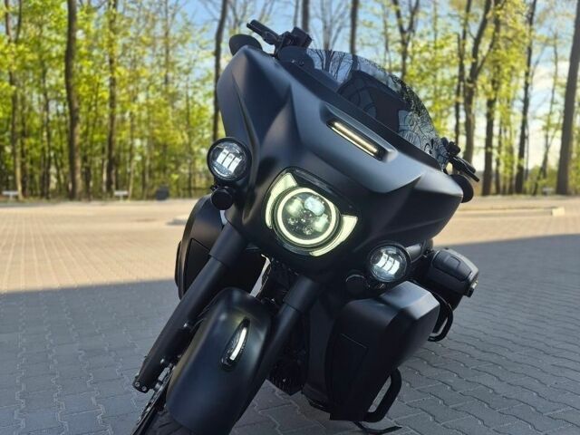 Чорний Індіан Chieftain, об'ємом двигуна 1.81 л та пробігом 13 тис. км за 30900 $, фото 1 на Automoto.ua