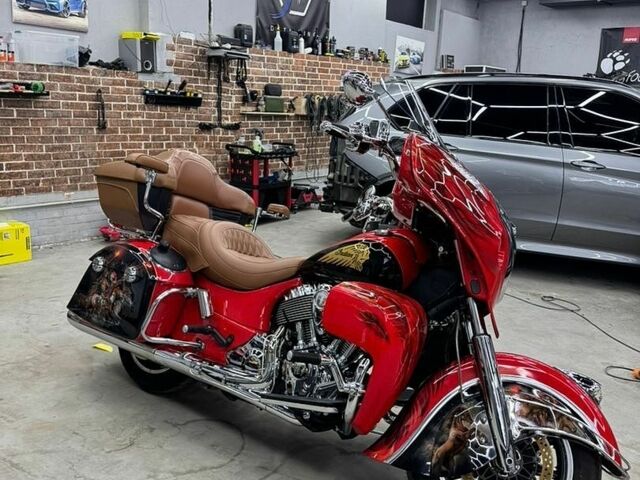 Красный Индиан Chieftain, объемом двигателя 1.81 л и пробегом 44 тыс. км за 18900 $, фото 1 на Automoto.ua