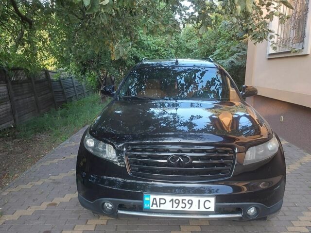Черный Инфинити ФХ, объемом двигателя 3.5 л и пробегом 172 тыс. км за 9500 $, фото 1 на Automoto.ua
