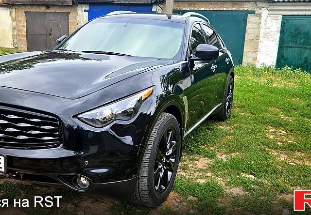 Черный Инфинити ФХ, объемом двигателя 3.5 л и пробегом 303 тыс. км за 13000 $, фото 1 на Automoto.ua