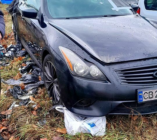Черный Инфинити Г, объемом двигателя 3.7 л и пробегом 0 тыс. км за 7000 $, фото 1 на Automoto.ua