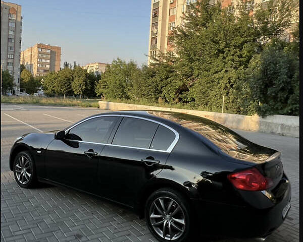 Черный Инфинити Г, объемом двигателя 3.5 л и пробегом 300 тыс. км за 9500 $, фото 1 на Automoto.ua
