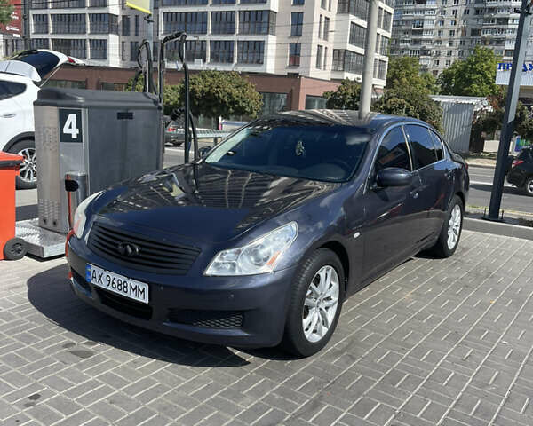 Серый Инфинити Г, объемом двигателя 3.5 л и пробегом 165 тыс. км за 8300 $, фото 1 на Automoto.ua