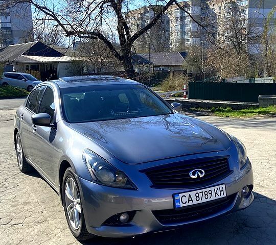 Сірий Інфініті Г, об'ємом двигуна 2.5 л та пробігом 220 тис. км за 9500 $, фото 1 на Automoto.ua